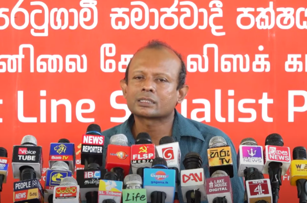 “ට්‍රම්ප්බද්ද අපේ ආර්ථිකය අලුත් දිශාවකට යොමු කරන්න භාවිත කළ හැකියි. නමුත් ආණ්ඩුව ඇමරිකාව පස්සෙම යනවා”. -පුබුදු ජයගොඩ