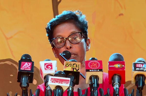 “හෘද සාක්ෂියට එකඟව මේ නරුමත්වය ඉදිරියේ නිහඬව ඉන්න අපිට බෑ” – හේමමාලි අබේරත්න සහෝදරිය